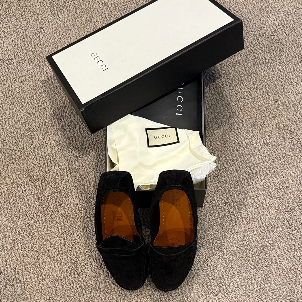 Gucci Black Suede Web Accent Driving moccasins size 7.5